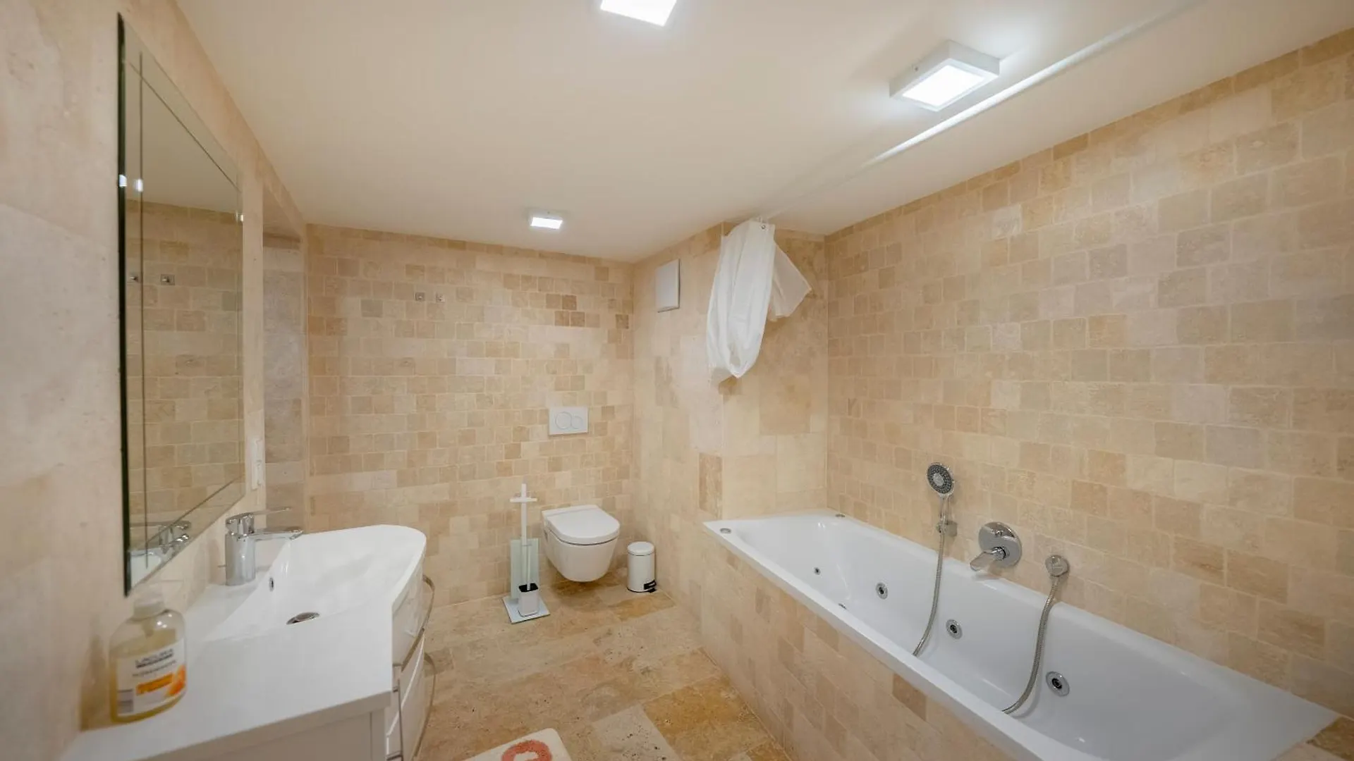 Apartament Luxury Penthouse Schonbrunn Wiedeń Austria