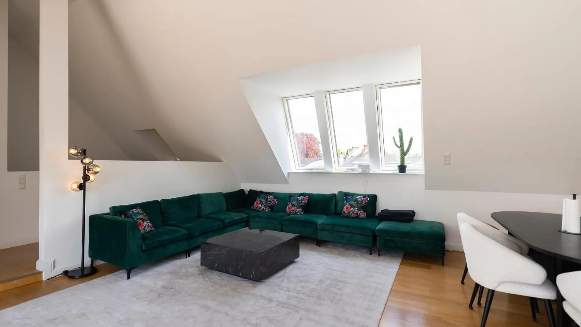 Apartament Luxury Penthouse Schonbrunn Wiedeń Austria